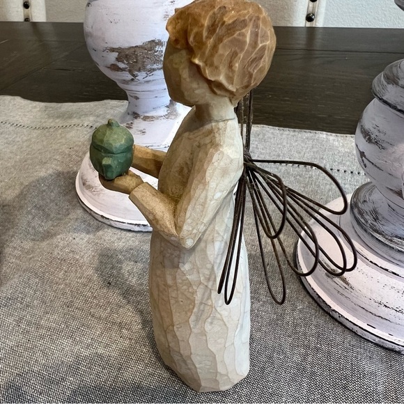 Willow Tree Angel of the Kitchen Figurine with Teapot - Picture 5 of 6